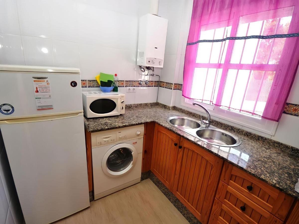 Apartamento Junto Al Mar Piscina Solo Familias Conil De La Frontera Eksteriør bilde